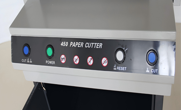 ماكينة قطع الورق الكهربائية