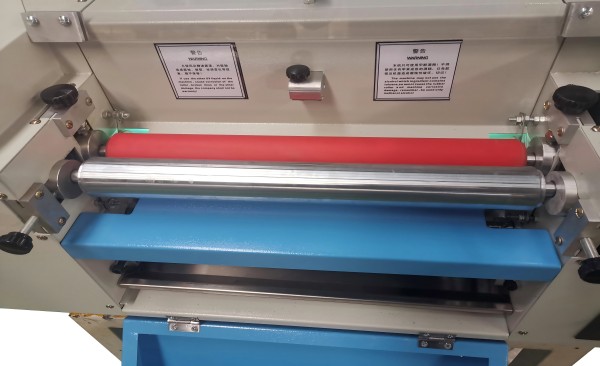 small UV laminating machine small UV laminating machine
