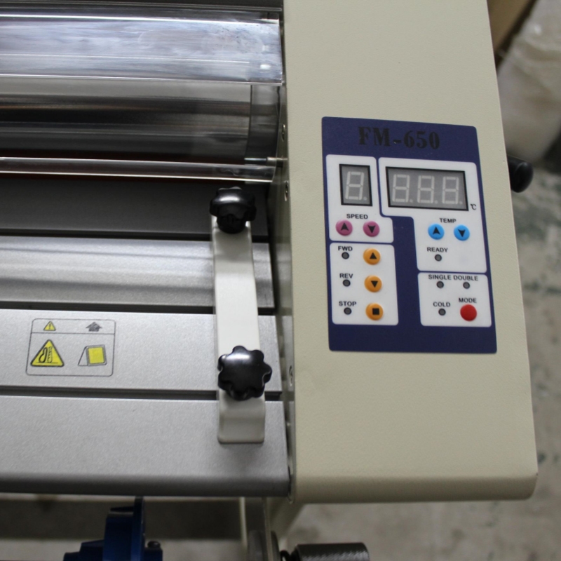 FM380 Hot Roll Laminating Machine FM380 Hot Roll Laminating Machine