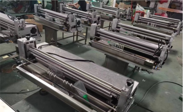 Hot Gluing Machine with Jelly Glue Hot Gluing Machine with Jelly Glue