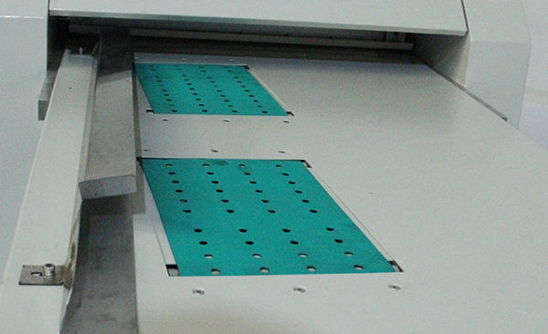 Machine de pliage et de pliage automatique les détails de la machine