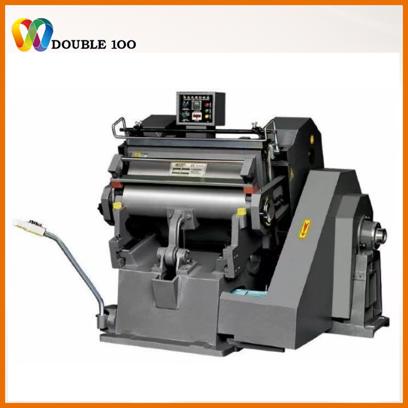 machine à découper et à rainurer