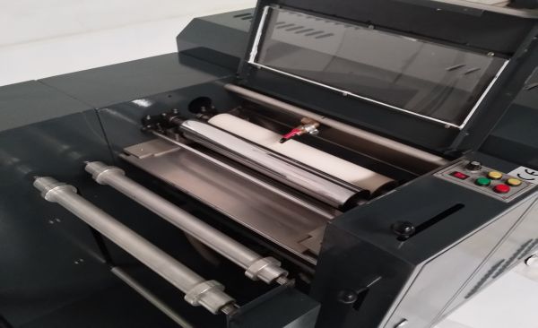 Food label coating machine