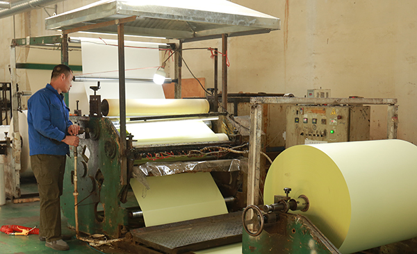 PRESSURE SENSITIVE GLUE PRESSURE SENSITIVE GLUE