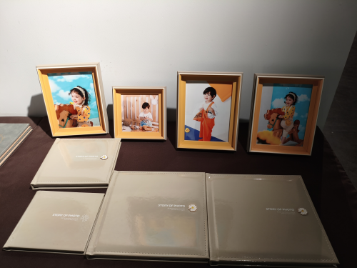 Welcoming Clients to Our World of Photo Albums – Our Photo Album Exhibition Hall Welcoming Clients to Our World of Photo Albums – Our Photo Album Exhibition Hall