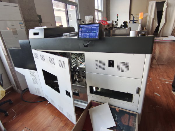 From Online Preview to On-Site Experience: Live Demonstration of QHFS-1860 Photo Album Making Machine