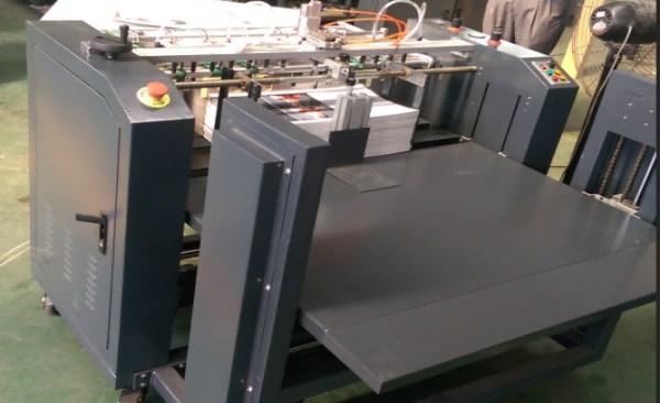 paper feeder machine