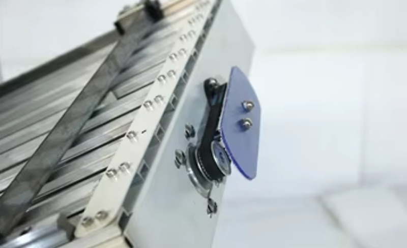 آلة التجعيد والطي الأوتوماتيكية QH FlexFold 3000