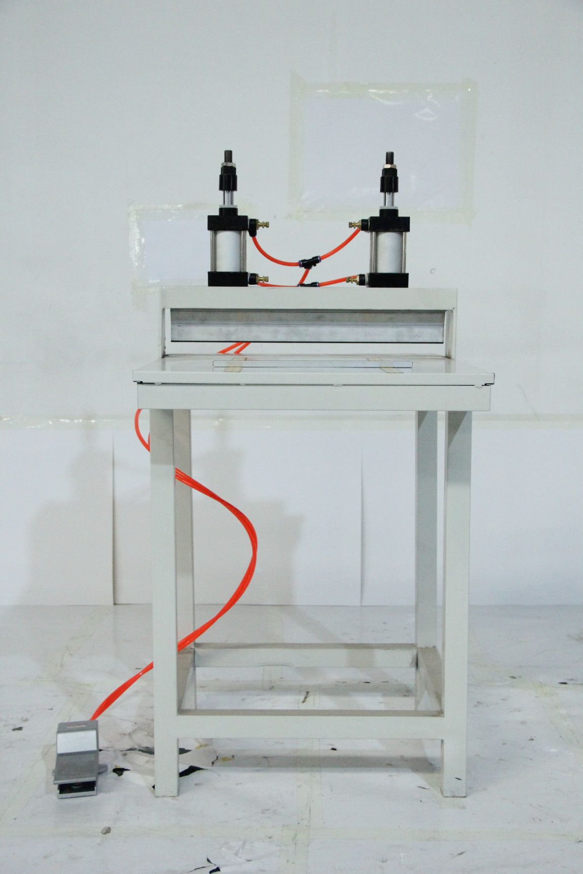 Pneumatic Creasing Machine