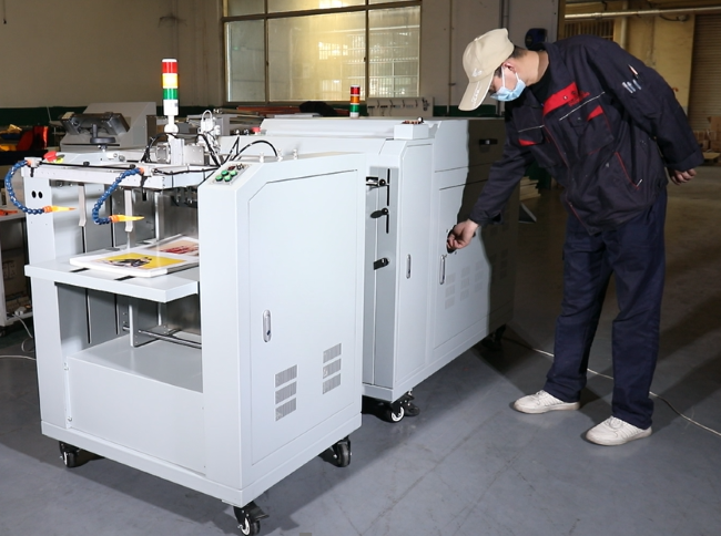 Yapıştırma Makinası