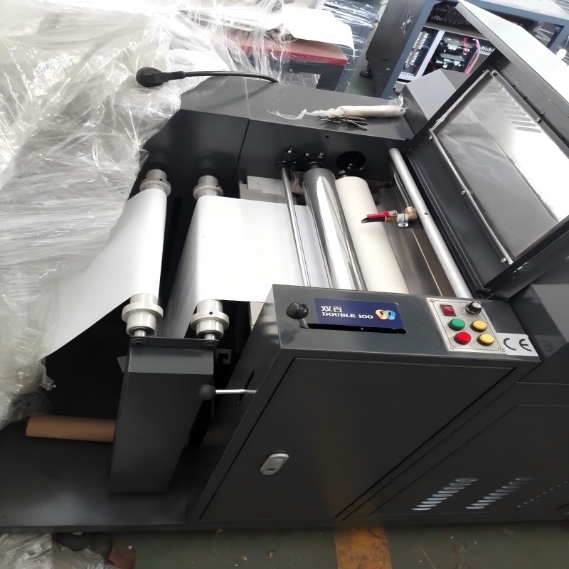 Gıda etiketi kaplama makinesi